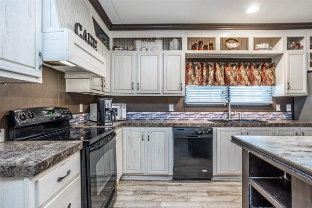256 Newcastle Drive, Gordonville, TX 76245