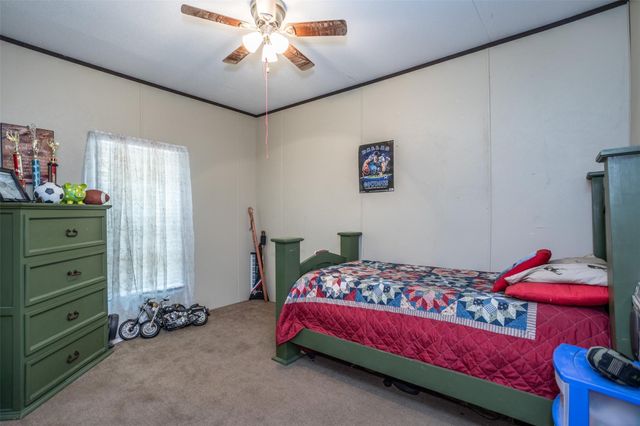 256 Newcastle Drive, Gordonville, TX 76245