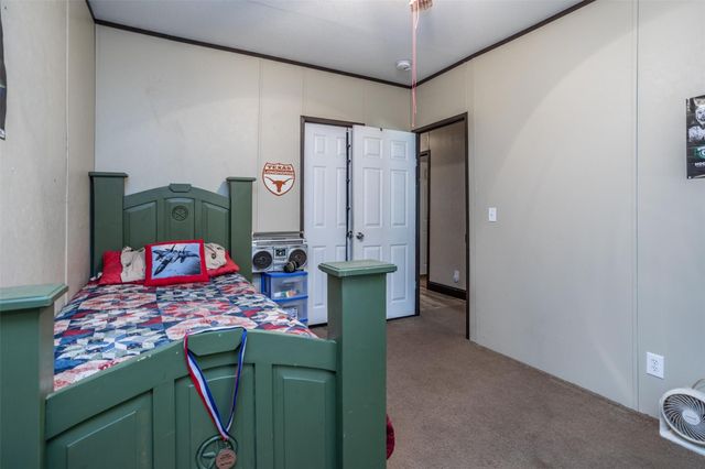 256 Newcastle Drive, Gordonville, TX 76245