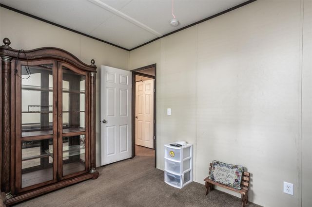 256 Newcastle Drive, Gordonville, TX 76245