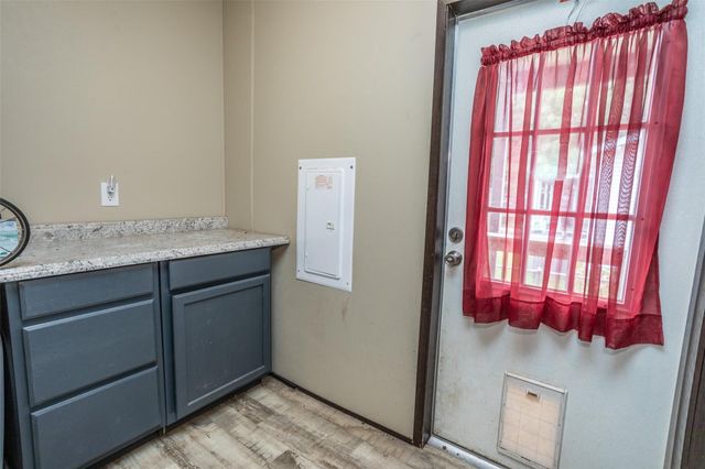 256 Newcastle Drive, Gordonville, TX 76245