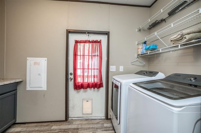 256 Newcastle Drive, Gordonville, TX 76245