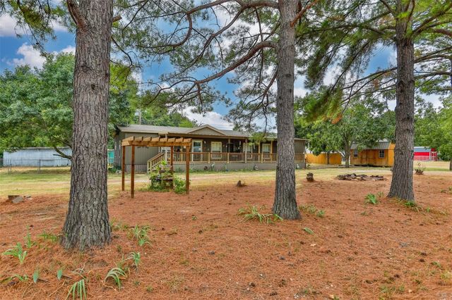 256 Newcastle Drive, Gordonville, TX 76245