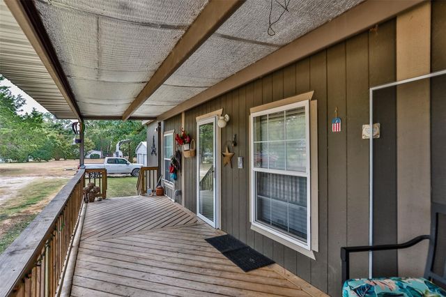 256 Newcastle Drive, Gordonville, TX 76245