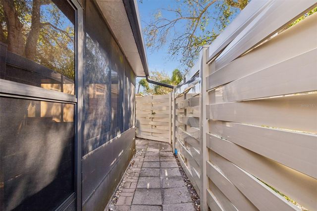 2618 CEDAR VIEW COURT 95B, Clearwater, FL 33761