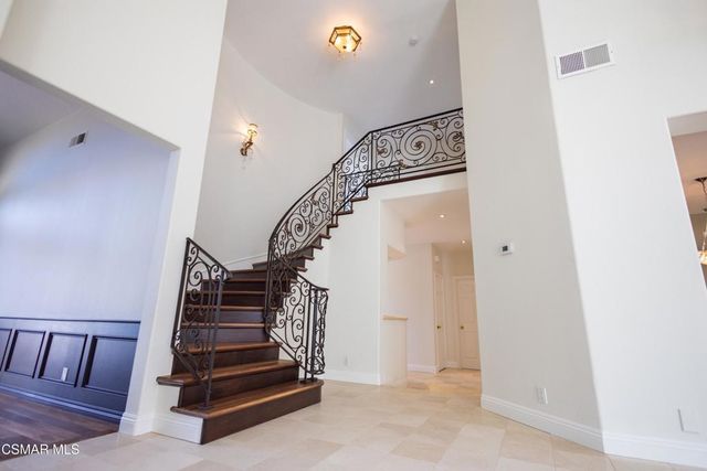 32715 Pacifica Court, Westlake Village, CA 91361