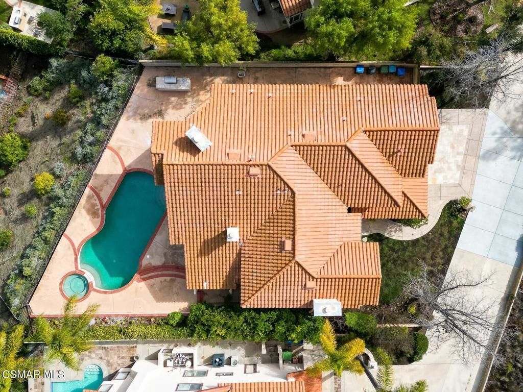 Image 2 of property listing at 32715 Pacifica Court, Westlake Village, CA 91361