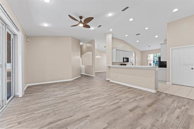 11709 HOLLY CREEK DRIVE, Riverview, FL 33569