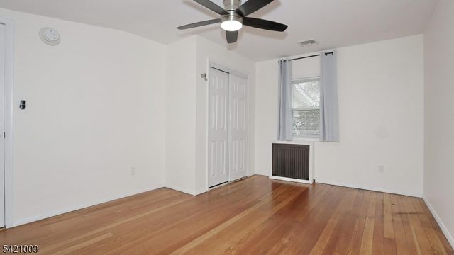 26 Mohawk Ave, Parsippany-troy Hills Twp., NJ 07034