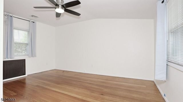 26 Mohawk Ave, Parsippany-troy Hills Twp., NJ 07034