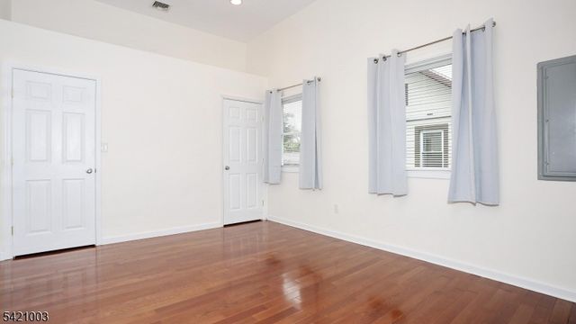 26 Mohawk Ave, Parsippany-troy Hills Twp., NJ 07034