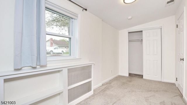 26 Mohawk Ave, Parsippany-troy Hills Twp., NJ 07034