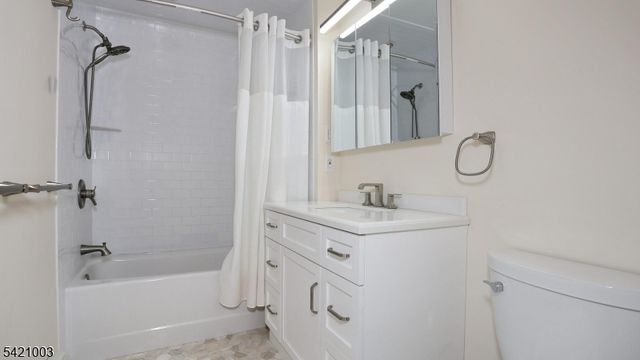 26 Mohawk Ave, Parsippany-troy Hills Twp., NJ 07034