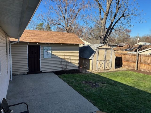 26 Mohawk Ave, Parsippany-troy Hills Twp., NJ 07034
