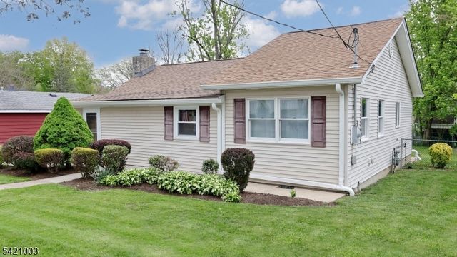 26 Mohawk Ave, Parsippany-troy Hills Twp., NJ 07034