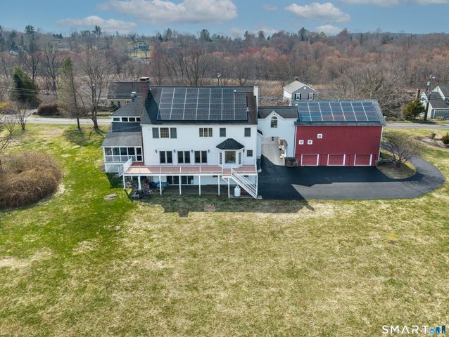 109 Long Meadow Hill Road, Brookfield, CT 06804