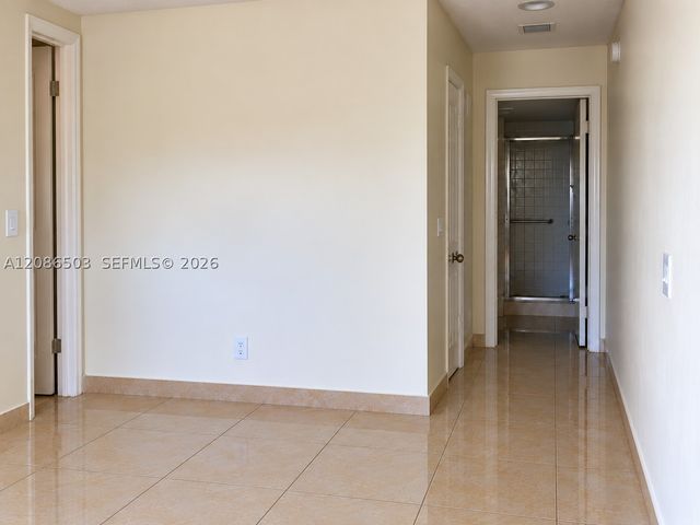 400 S Hollybrook Dr 306, Pembroke Pines, FL 33025