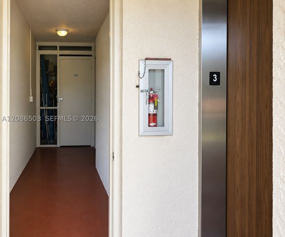 400 S Hollybrook Dr 306, Pembroke Pines, FL 33025