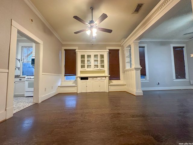 318 Chicago Blvd, San Antonio, TX 78210