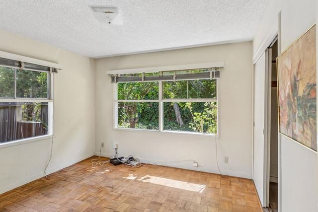 158 Walter Hays Drive, Palo Alto, CA 94303
