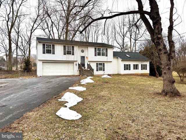 52 MORGAN ST, Inwood, WV 25428