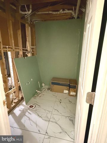 52 MORGAN ST, Inwood, WV 25428