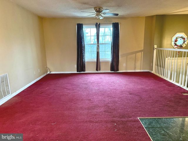 52 MORGAN ST, Inwood, WV 25428