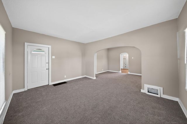 2319 E Avenue, Council Bluffs, IA 51501
