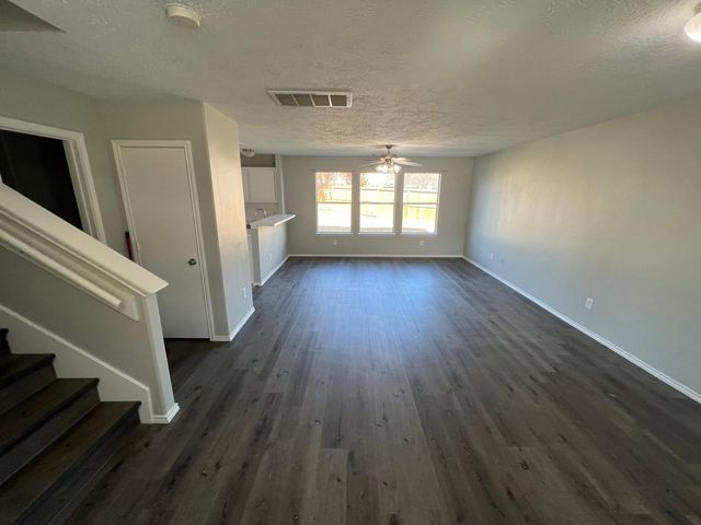 19451 Nasworthy Drive, Tomball, TX 77375