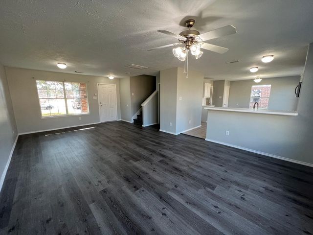 19451 Nasworthy Drive, Tomball, TX 77375