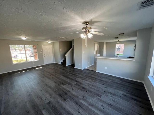 19451 Nasworthy Drive, Tomball, TX 77375