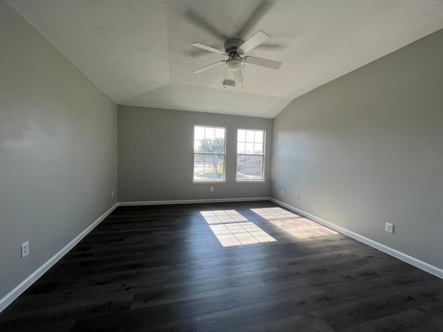 19451 Nasworthy Drive, Tomball, TX 77375