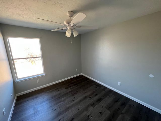 19451 Nasworthy Drive, Tomball, TX 77375