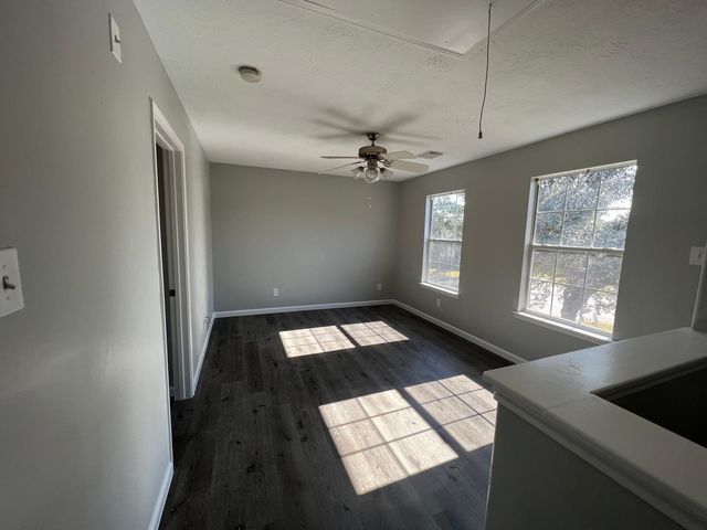 19451 Nasworthy Drive, Tomball, TX 77375