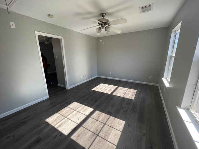 19451 Nasworthy Drive, Tomball, TX 77375