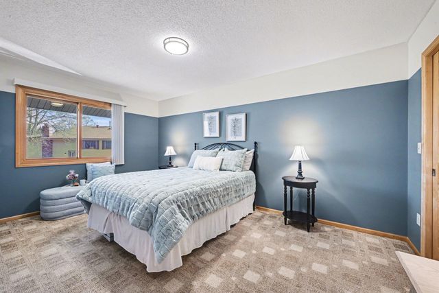 11115 Vessey Circle, Bloomington, MN 55437