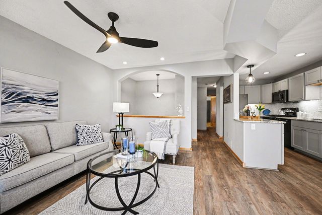 11115 Vessey Circle, Bloomington, MN 55437