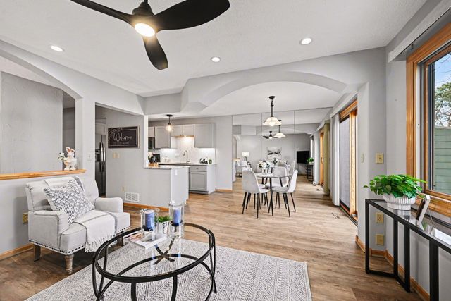 11115 Vessey Circle, Bloomington, MN 55437