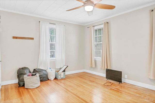 215 E Pine St, Atmore, AL 36502