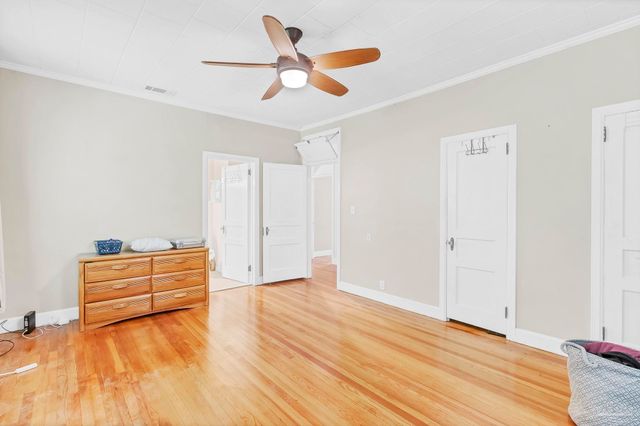 215 E Pine St, Atmore, AL 36502