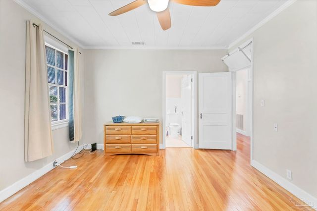 215 E Pine St, Atmore, AL 36502