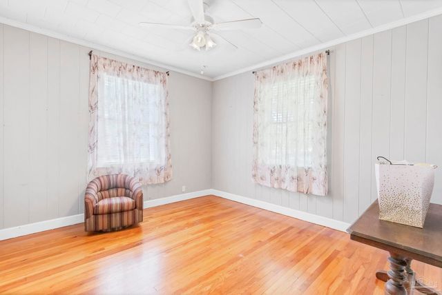 215 E Pine St, Atmore, AL 36502