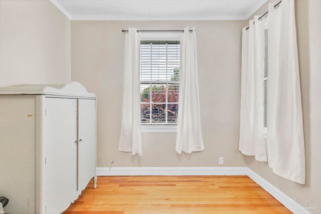 215 E Pine St, Atmore, AL 36502