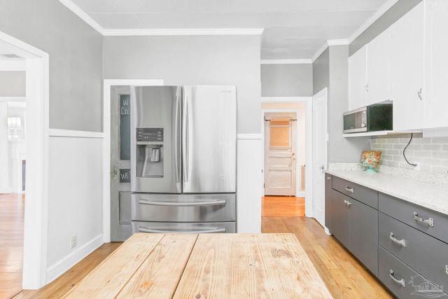 215 E Pine St, Atmore, AL 36502