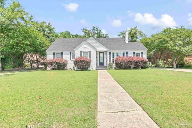 215 E Pine St, Atmore, AL 36502