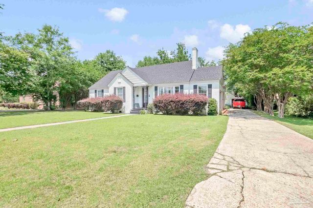 215 E Pine St, Atmore, AL 36502