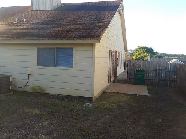 523 Cutty TRL A, Lakeway, TX 78734