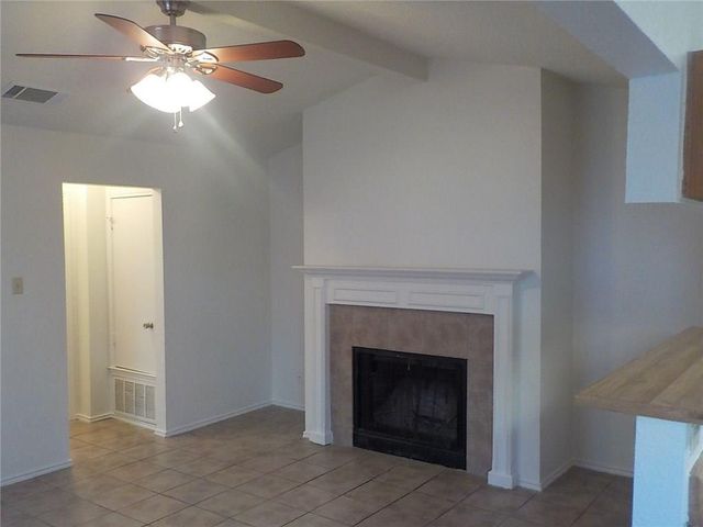 523 Cutty TRL A, Lakeway, TX 78734