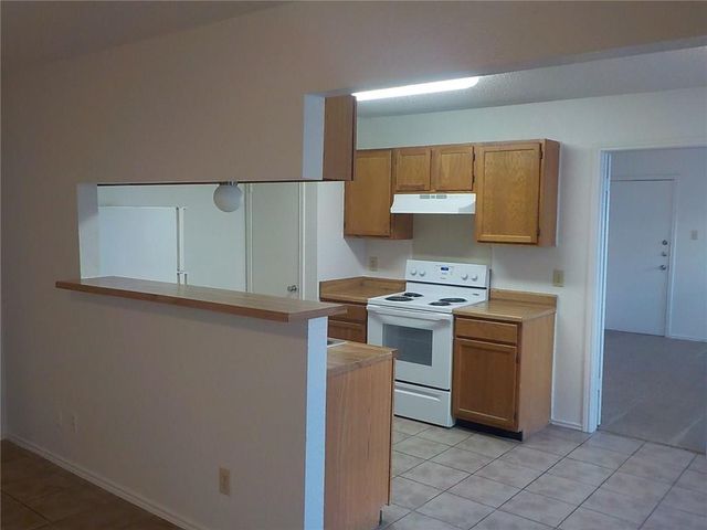 523 Cutty TRL A, Lakeway, TX 78734
