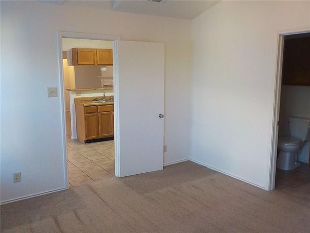 523 Cutty TRL A, Lakeway, TX 78734